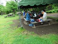 駒岡公園で食事